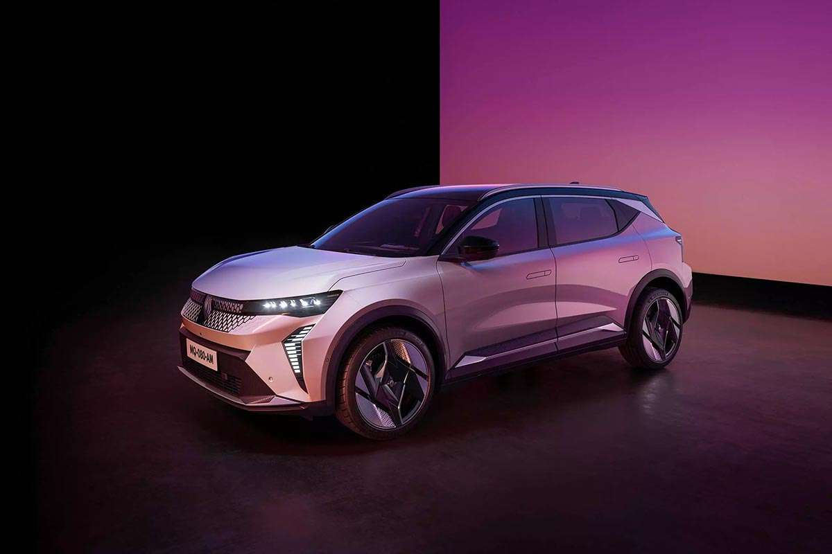 Die Renault Scenic Frontansicht bei RRG.