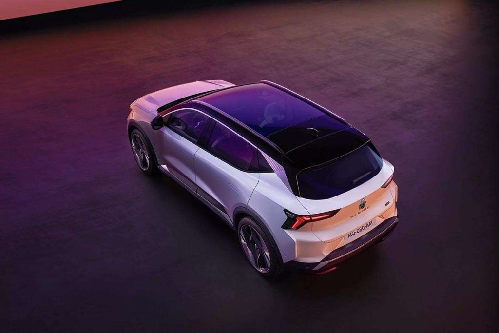 Renault Scenic mit Panorama Ansicht von oben