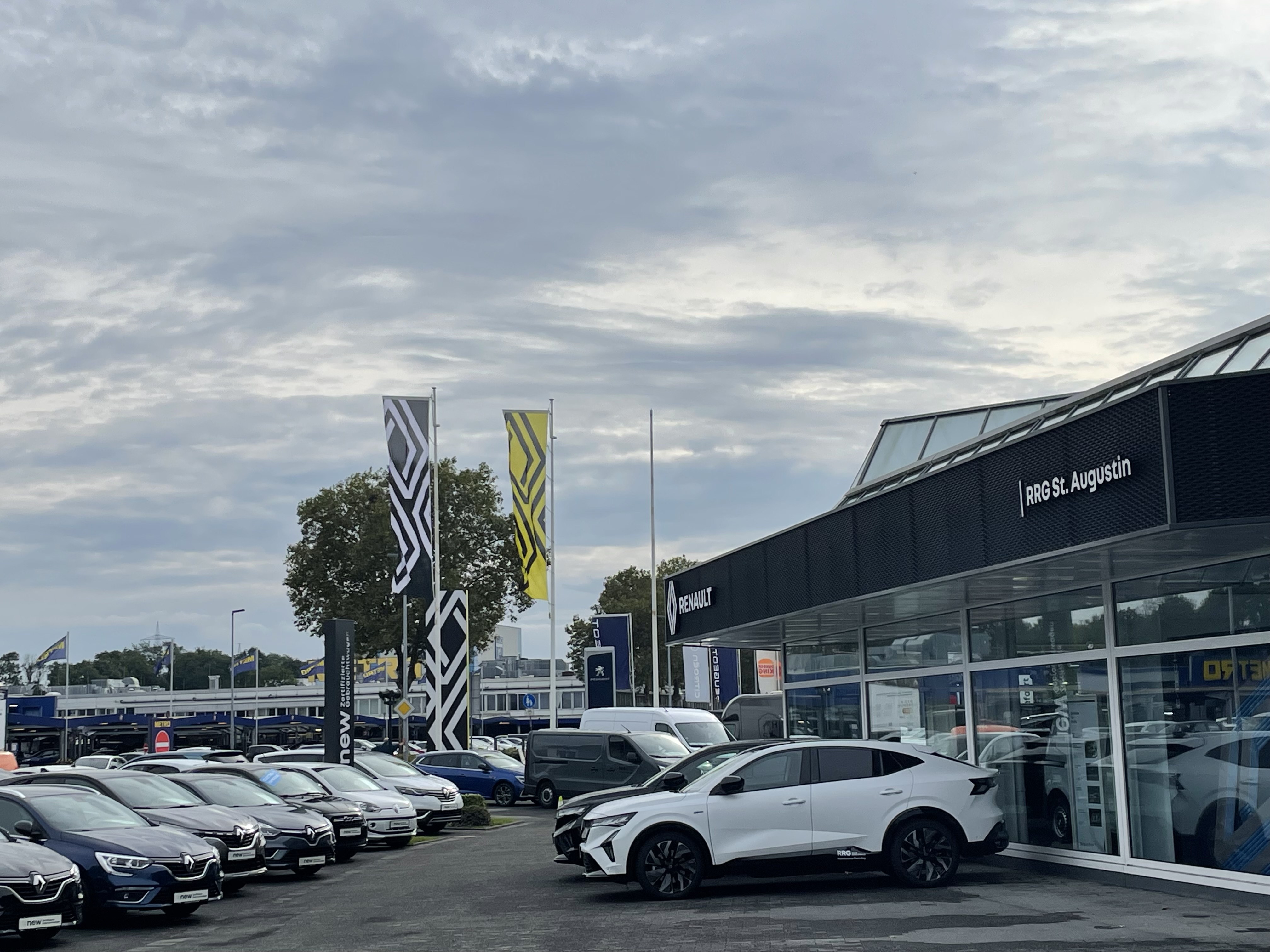 RRG Autohaus Köln Sankt Augustin Außenansicht