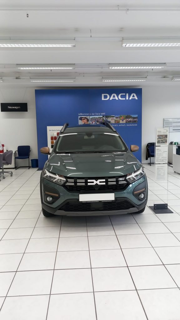 Dacia Berlin Fennpfuhl RRG Autohaus Innenraum