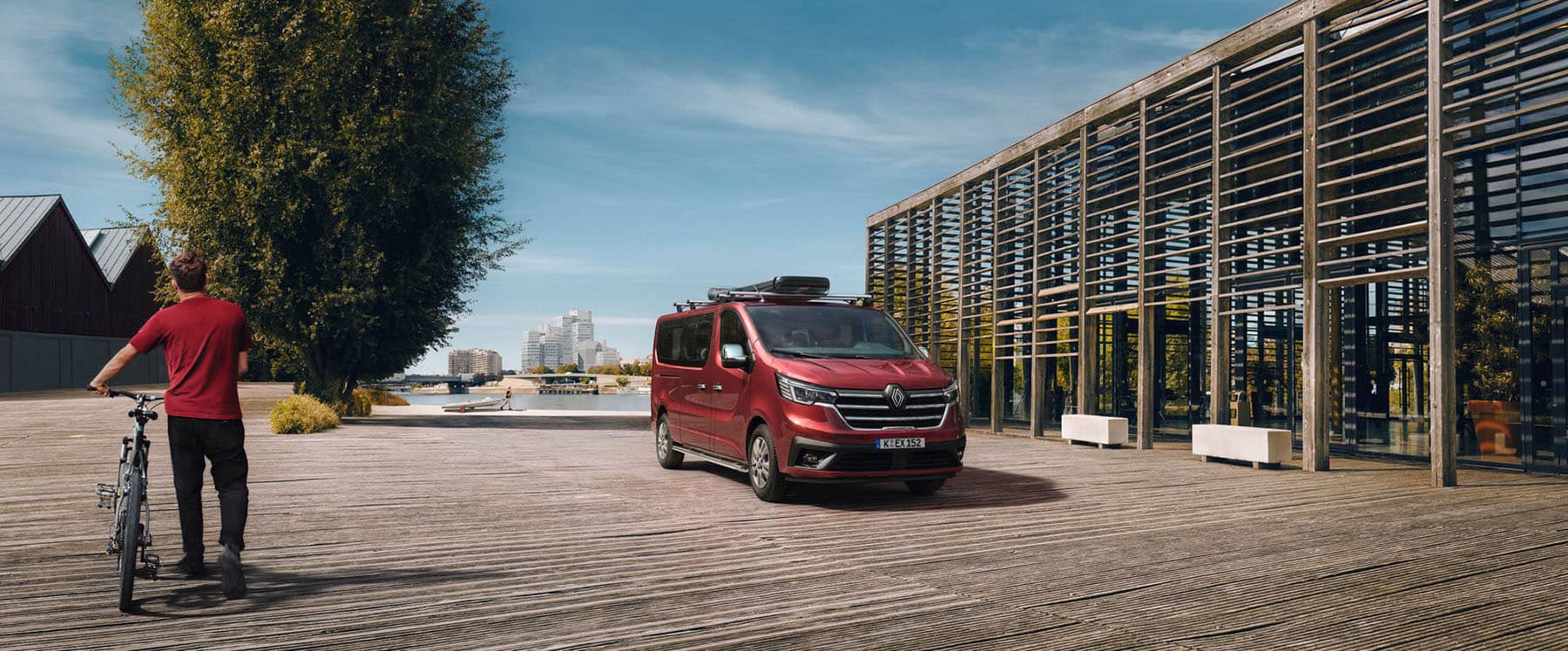Der Renault Trafic Combi mit Dachgepäck RRG.